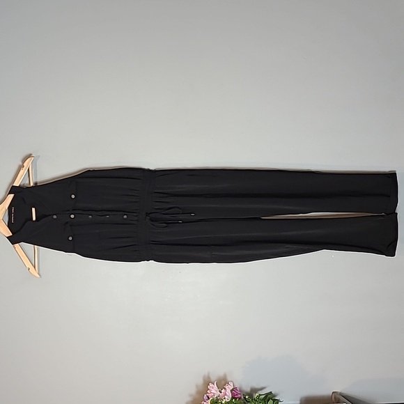 Black Sleeveless Jumpsuit - Picture 1 of 9